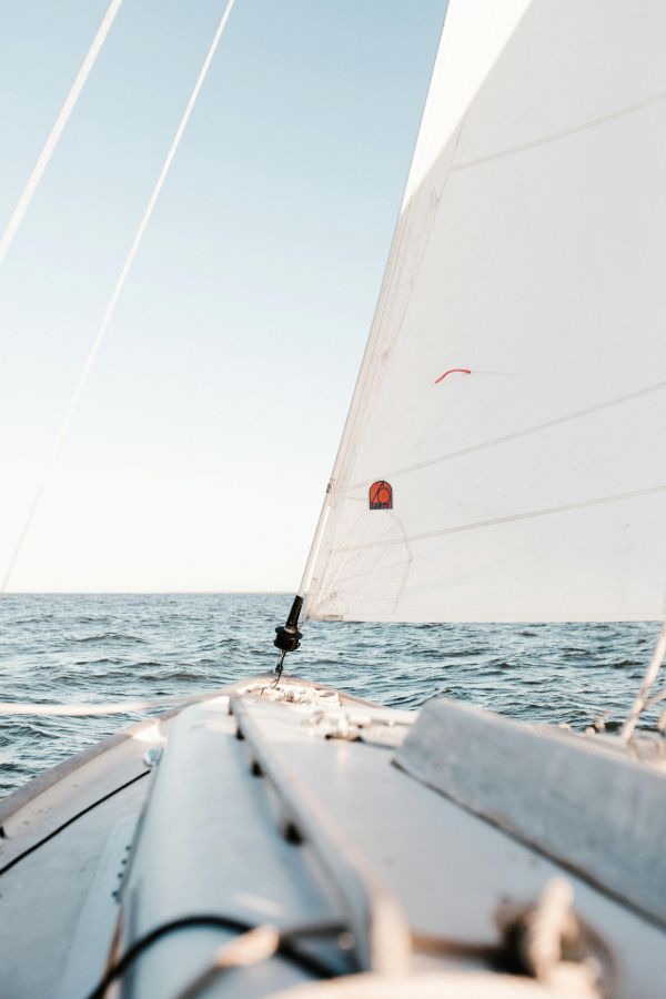 Traverser les  BVI en voilier : un guide pour les aventuriers